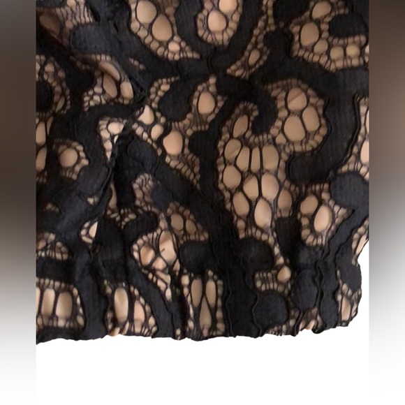 TRINA‎ TURK  BLACK LACE BOMBER JACKET SIZE 4 - Picture 11 of 16